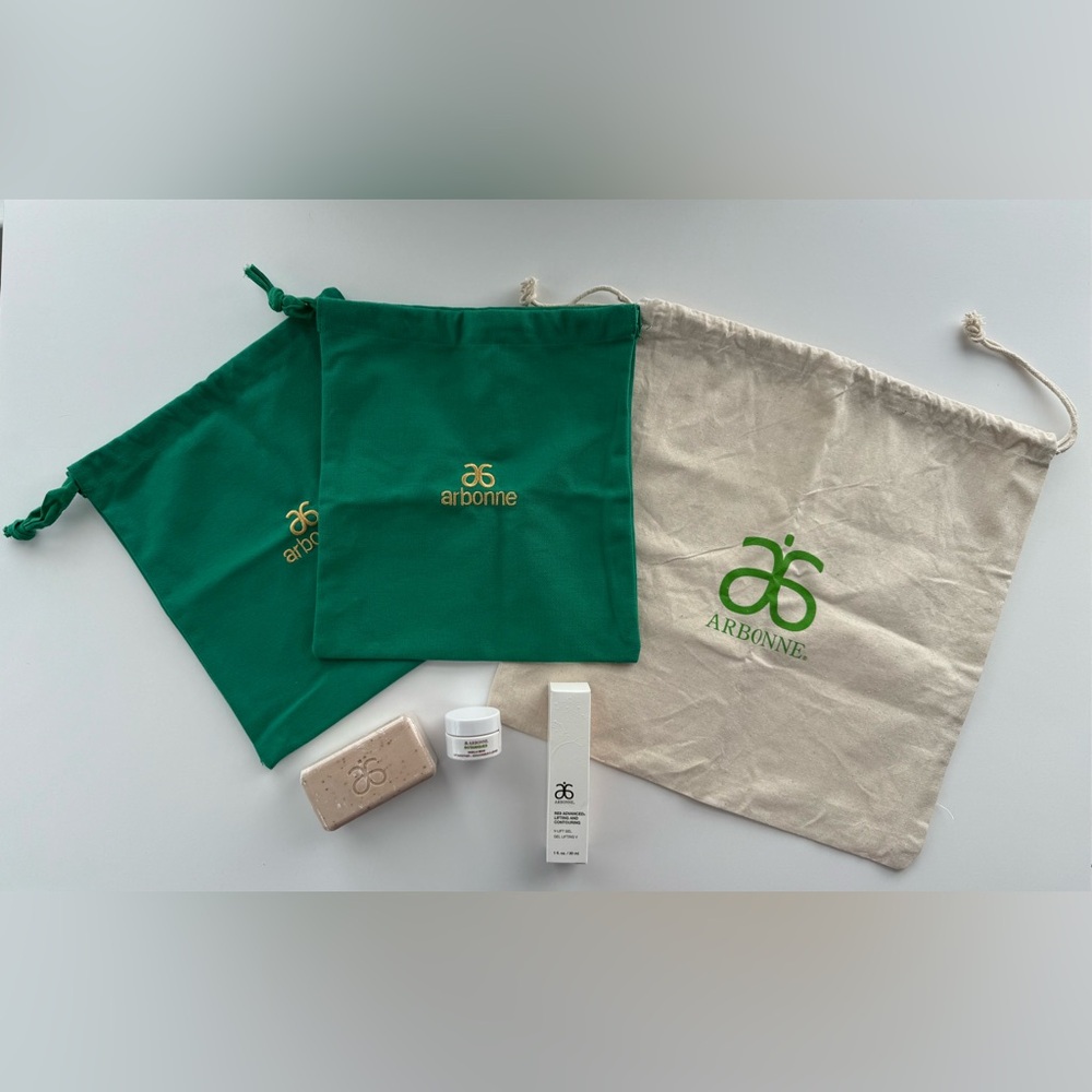 Arbonne Green and Cream Skincare Bag Collection
